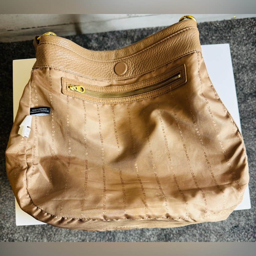 Marc Jacobs Crossbody & Satchel Purse Brown Leather with detachable strap - Picture 10 of 16